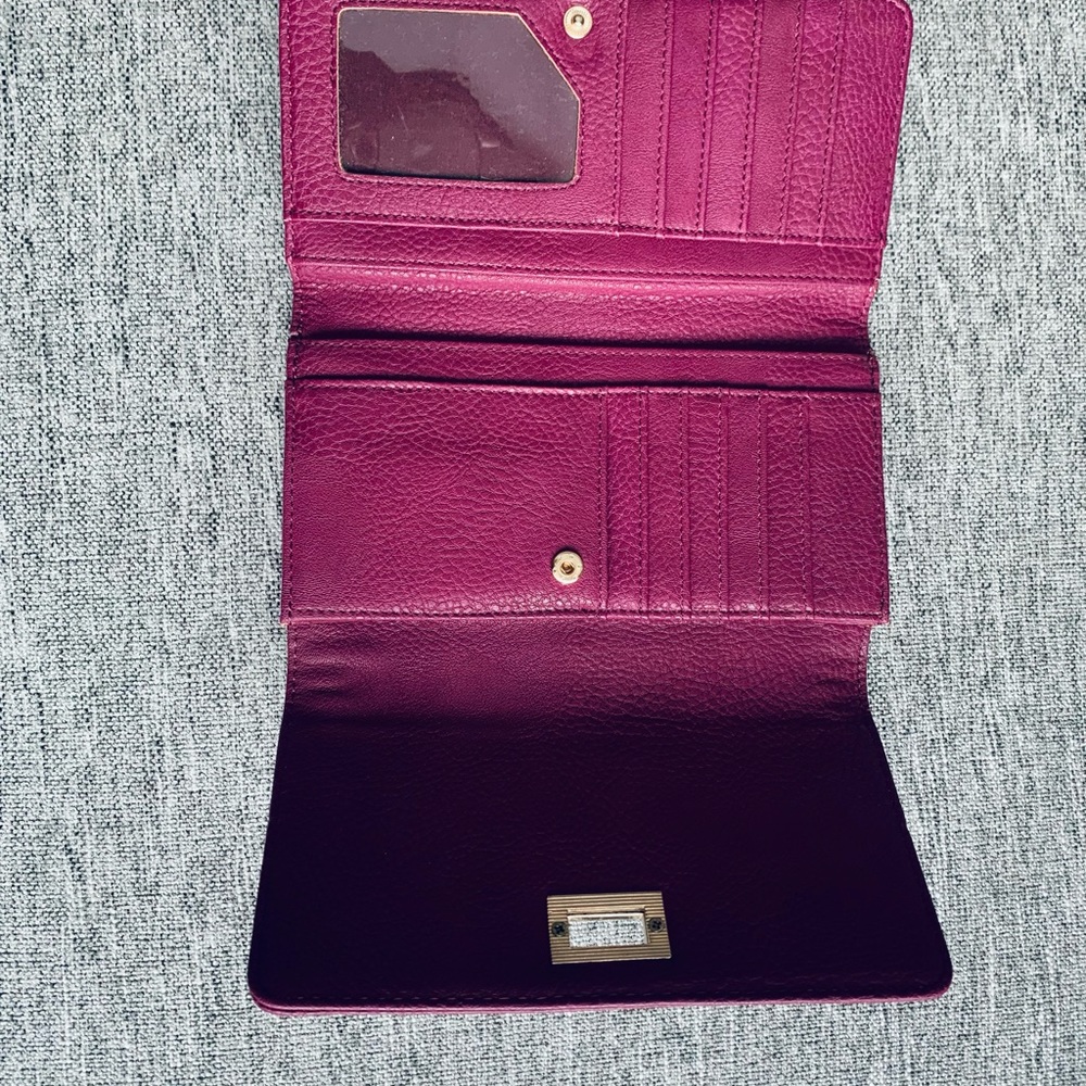 Call it Spring Wallet - Picture 3 of 4